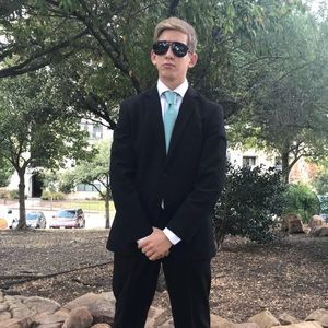 Meet your Posher, Collin